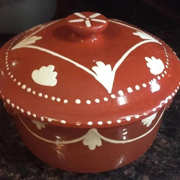 Ceramic Pot - Picture 1 of 5